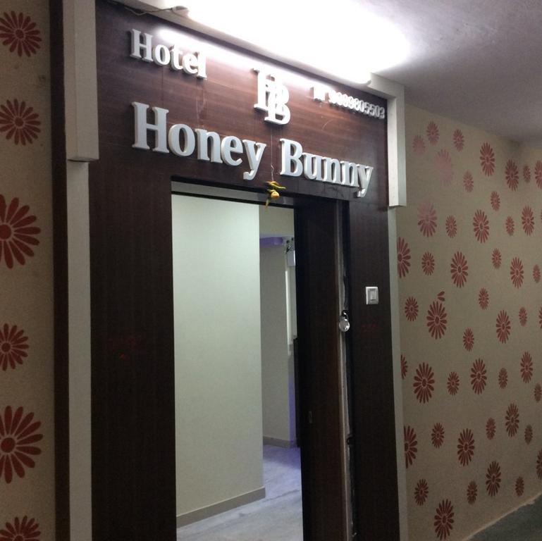 Hotel Honey Bunny Ahmedabad Phòng bức ảnh