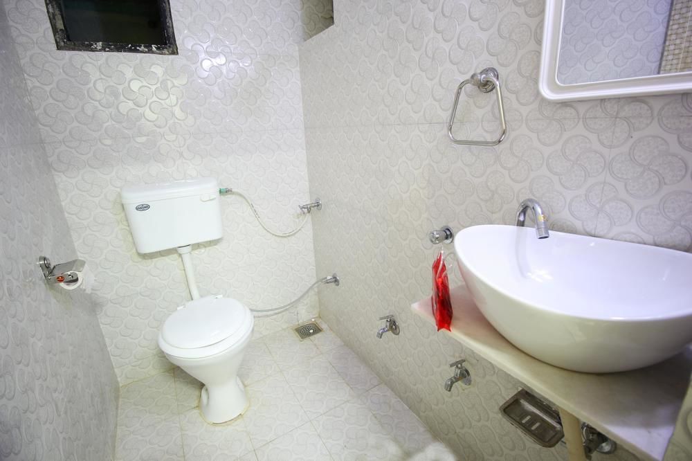 Hotel Honey Bunny Ahmedabad Ngoại thất bức ảnh