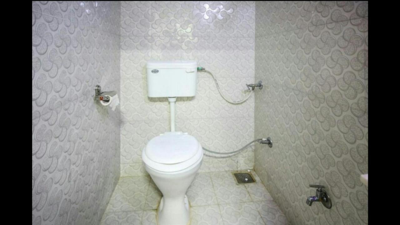 Hotel Honey Bunny Ahmedabad Ngoại thất bức ảnh